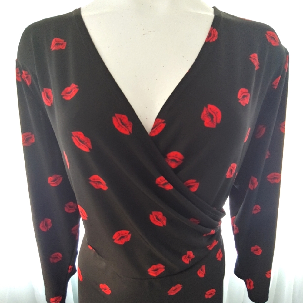 ❤️💄 NEW LISTING 💄❤️Lipstick dress.  Size 1X